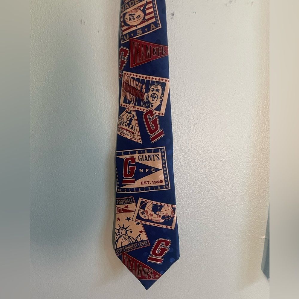 Vintage Ralph Marlin NFL Blue and Red Logo New York Giants Tie